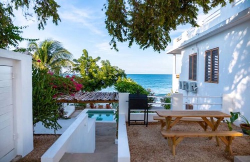 Treasure Beach Villa | Tres dormitorios frente al mar Ecoluxe Haven en Treasure Beach Jamaica