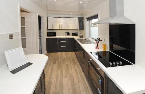 Tillicoultry Casa | Three Bedroom Spacious House