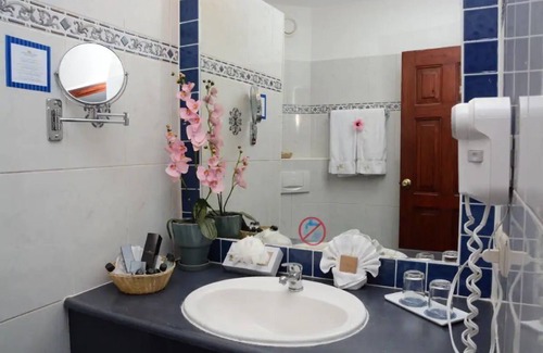 Los Brazos Condominio | THREE BEDROOM SUITE