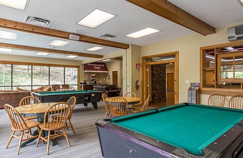 Gatlinburg Complejo | Three Bedroom Townhome, Gatlinburg Resort (2162740)
