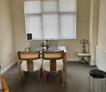 Alexandra Casa | Three bedrooms holiday home fun -relax &work