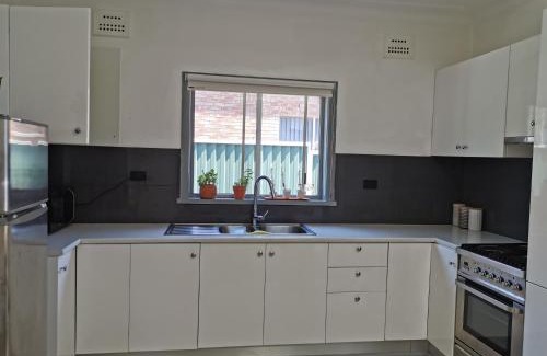 Yagoona Casa | Three Bedrooms House