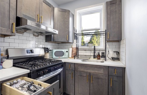 Lodi Apartamento | Lodi 3 Beds- Laundry In-Unit, Parking