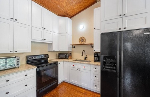 Cedar Key Casa | Three Cedars ~ Amongst the trees & stars