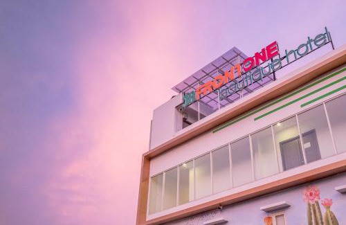 Sidomulyo Hotel | Three Eight Front One Boutique Batu Malang