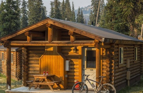 Moran Casa | Three Fantastic Cottages, Located Near All the Excitement w/ Parking!