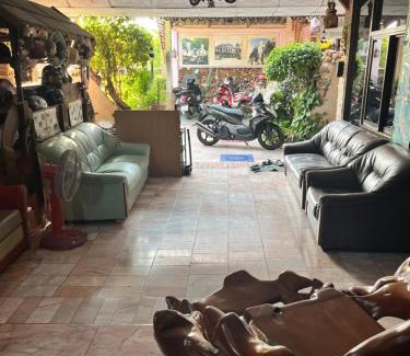 Kamphaeng Phet Casa | Three J Guesthouse