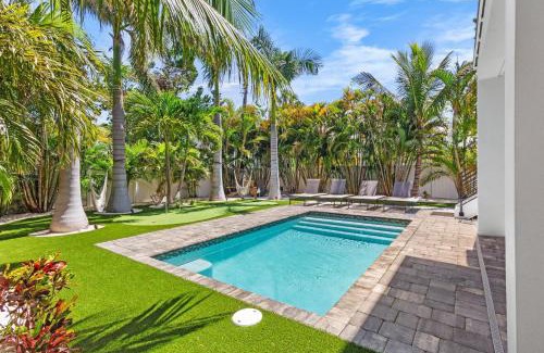 Holmes Beach Casa | Three Little Birds Cottage