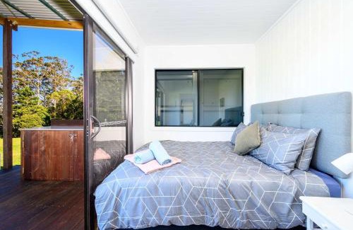 Mount Tamborine Casa | Three Pines Tiny Home Your Mountain Escape