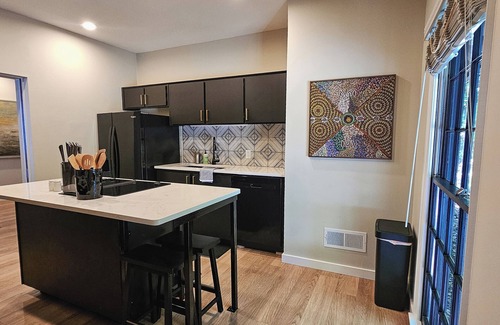 Statesboro Casa | Three private master bedrooms located minutes from GSU campus