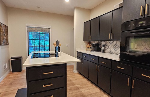 Statesboro Casa | Three private master bedrooms located minutes from GSU campus