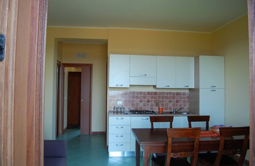 Santa Tecla Apartamento | Santa Tecla Di Acireale: Residence con piscina y jardin