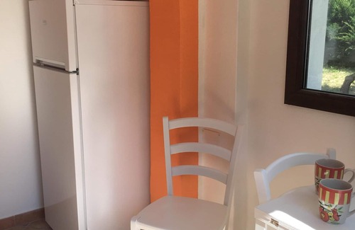 S'oru e Mari Villa | Apartamento de tres habitaciones en planta baja, a 1 minuto de la playa. Entre Cagliari y Villasimius.