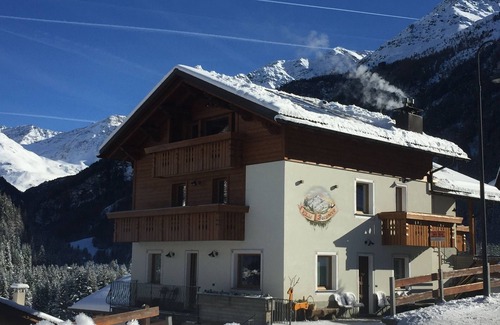 Santa Caterina Valfurva Chalet De Esquí | THREE-ROOM APARTMENT FAMILY MOUNTAIN ALL SEASON SKI AND TREKKING S. CATERINA VALFURVA