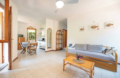 Fetovaia Apartamento | Tres habitaciones lirio primer piso