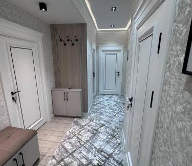Kanimekh District Apartamento | Three-Room Apartment