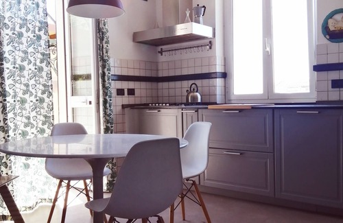Chiavari Casa | apartamento de tres habitaciones con jardín privado