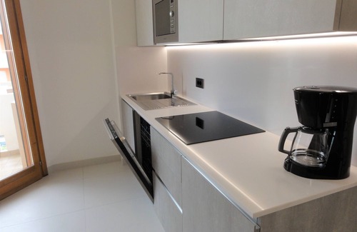 Bibione Lido dei Pini Apartamento | Three-room renovated apartment in beachfront condominium