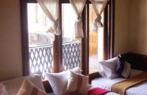 Nyaungshwe Cama Y Desayuno | Three Seasons Inn & Spa