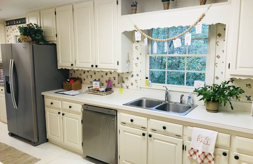 Canton Casa | Three Sisters House - for Medical/Business Professionals or Leisure Travelers
