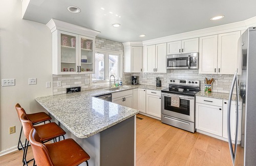 Mineral Casa | Three-story lakefront home w/ covered boat slip, and tennis/pickleball access