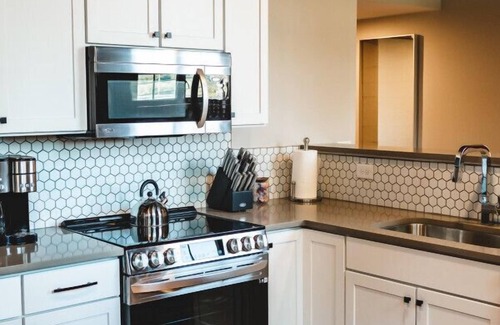 Jonesville Apartamento | Three Trails Unit 8 |WineCountry/RoofDeck/Downtown