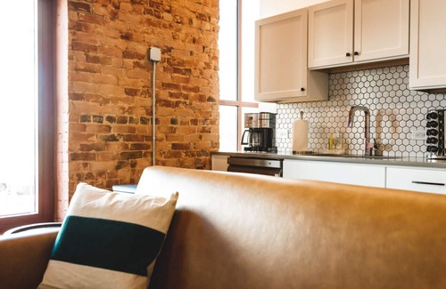 Jonesville Apartamento | Three Trails Unit 5 | Townhouse/WineCountry