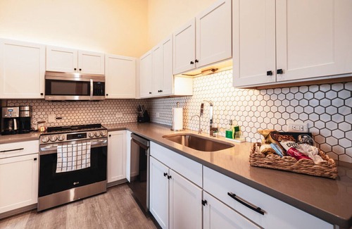 Jonesville Apartamento | Three Trails Downtown Elkin, 1 Bedroom, Ground Floor