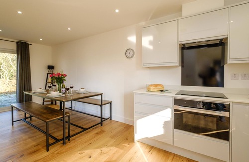 Pettistree Cabaña | Three Tuns - Garden Suite 3 - sleeps 4 guests in 2 bedrooms