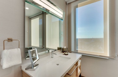Meridian Hotel | Threefoot Hotel, Meridian, a Tribute Portfolio Hotel