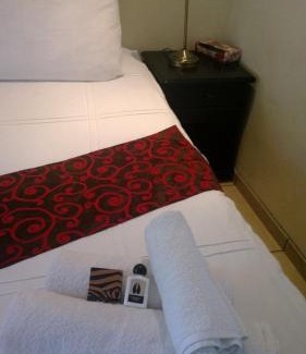 Ga-Segonyana Casa | Thuba Kobo Segole Guesthouse