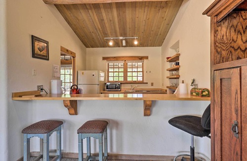 Forest Trails Apartamento | Thumb Butte Views + Near Hiking: Prescott Studio