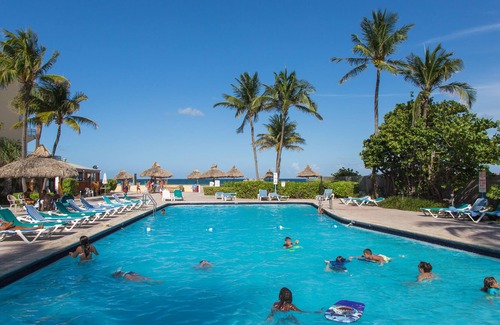Sunny Isles Beach Hotel | Thunderbird Hotel