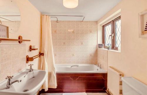 Repps with Bastwick Casa | Thurnefield Holiday Homes