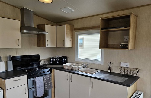 Dunbar Cabaña | THURSTON MANOR CARAVAN PARK, PONY MEADOW, with a garden in Dunbar