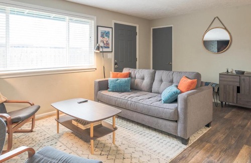 Orchard District Casa | Thurston Retreat