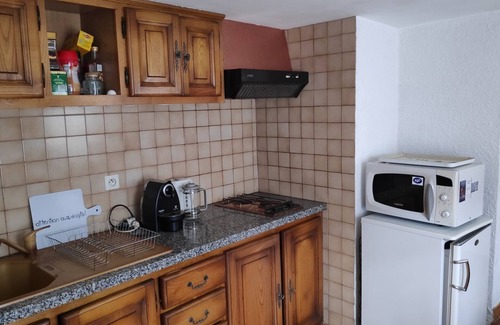 Cambounes Otro | Tomillo casa de vacaciones, Lovely convertida Pigeonnier, días de fiesta con cocina, Tarn,