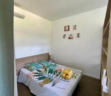 Sainte-Anne Apartamento | Ti Lodge Nature - milieu de villa - piscine partagée