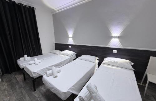 Universita Casa | Tiburtina Hotel Holiday