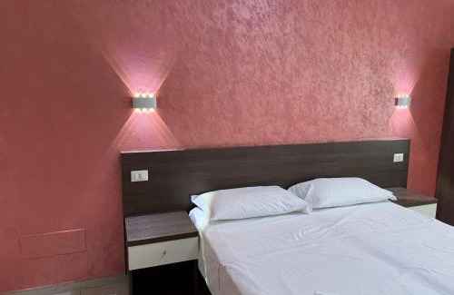 Universita Casa | Tiburtina Hotel Holiday