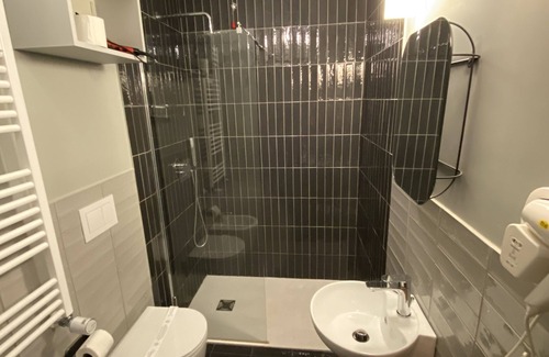 Universita Casa | Tiburtina Suites