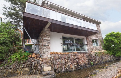 Noss Mayo Casa | TIDAL WATERS, pet friendly, country holiday cottage in Noss Mayo