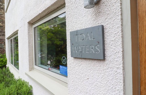 Noss Mayo Casa | TIDAL WATERS, pet friendly, country holiday cottage in Noss Mayo