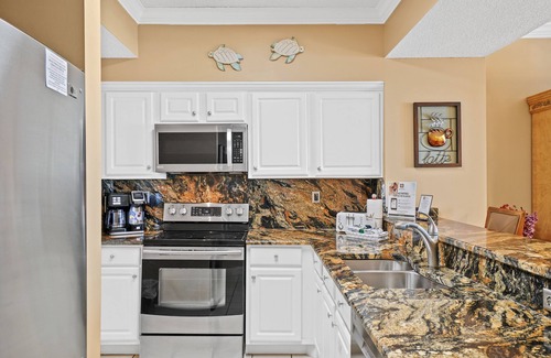 Sandestin Condominio | Tides at Top'sl Beach Resort by Panhandle Getaways