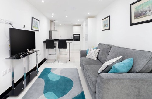 Port Saint Mary Cabaña | Tides Reach - a holiday cottage that sleeps 2 guests in 1 bedroom