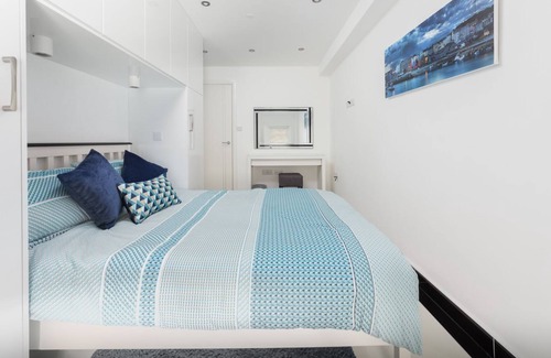 Port Saint Mary Cabaña | Tides Reach - a holiday cottage that sleeps 2 guests in 1 bedroom