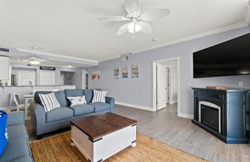 Panama City Beach Casa | Tidewater Beach Luxury Penthouse with Resort Amenities and a View!