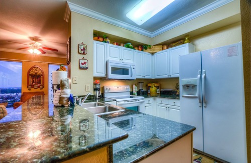 Panama City Beach Condominio | Tidewater Beach Condos by Aneliya's Rentals
