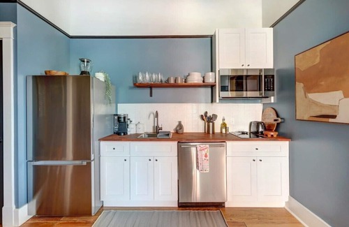 Old West Broad Neighborhood Condominio | Tidewater Blue @ The Huntingdon Lofts Collection