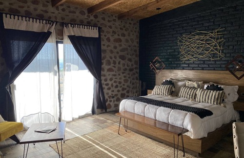 Comonfort Casa | Tierra Madre
